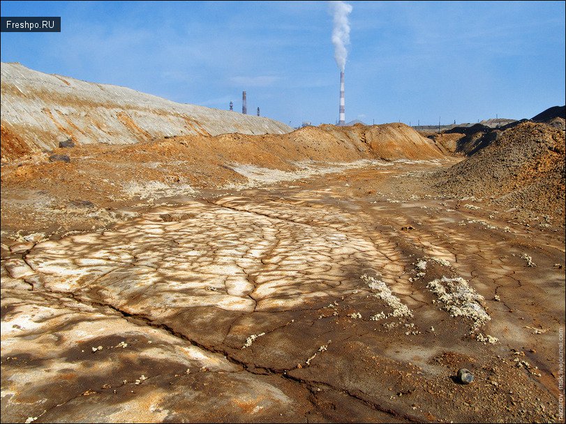Это город Карабаш - один из грязнейших и экологичский проблематичных районов России